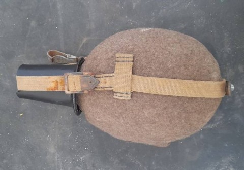 I - MILITARIA STORICA -  - WH   BORRACCIA  Mod. 43  BICCHIERINO BACHELITE.