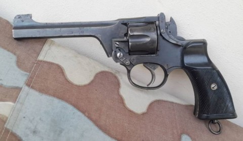 F - ARMI DISATTIVATE -  - REVOLVER   ENFIELD  N� 2 MK I   Cal. 38 S&W.