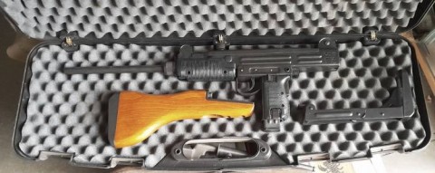 E - ARMI ATTIVE -  - IMI   UZI  Model B  Semiauto   POLICE ENFORCEMENT,  Cal. 9x21.