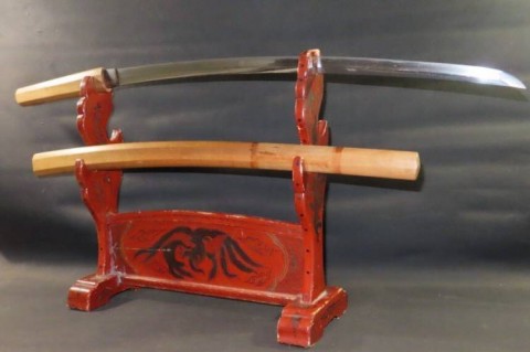 C - ARMI ANTICHE -  - 060   KATANA  (Muromachi = �500)  Hamon �O Notare�   Mei  �Tome O�,  in  Shira-saya.