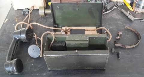 I - MILITARIA STORICA -  - REI   APPARATO TELEFONICO DA CAMPO �OMK V�  II GM.