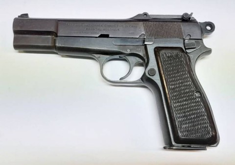 E - ARMI ATTIVE -  - PISTOLA   BROWNING  HP.35  con ALZO   WaA.