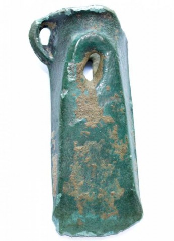 B - ARCHEOLOGIA -  - Ascia a Cannone con Occhiello laterale in Bronzo � Hallstatt C,  800-600 a.C.	 (44)