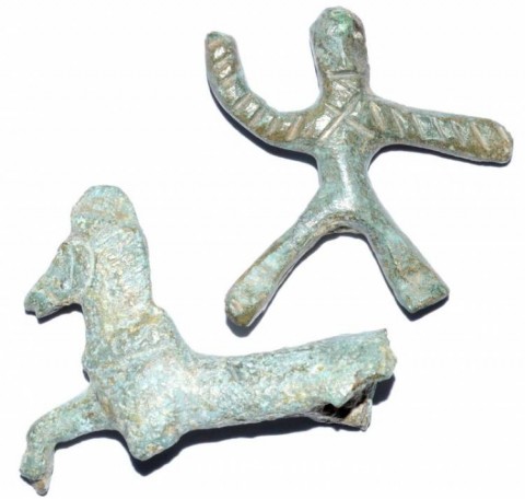 B - ARCHEOLOGIA -  - Sculture di Cavallo e Cavaliere Celtici in Bronzo � II-I sec. a.C. (264)